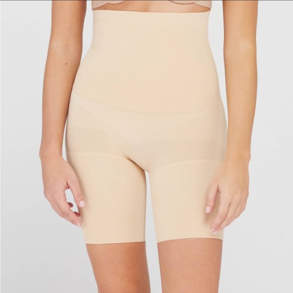 Assets SPANX Nude Seamless Shapewear size 1 NWT